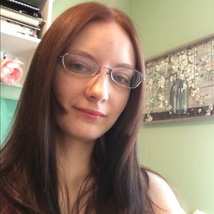 Meet your Posher, Angelika